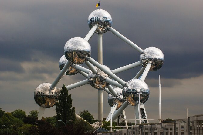 Brussels Highlights Walking and Bus Tour w/ Waffle - The waffle, what is and is not included