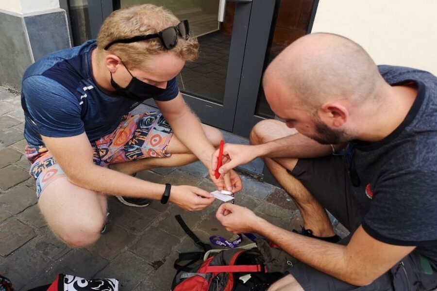 Brussels: Outdoor City Escape Game With Drinks - Turning central Brussels into a puzzle board