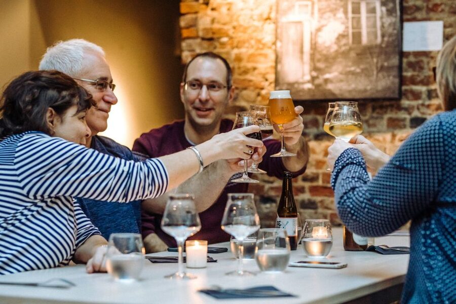 Brussels: Private Beers, Bars, and Live Music Tour by Night - What the $161 price includes