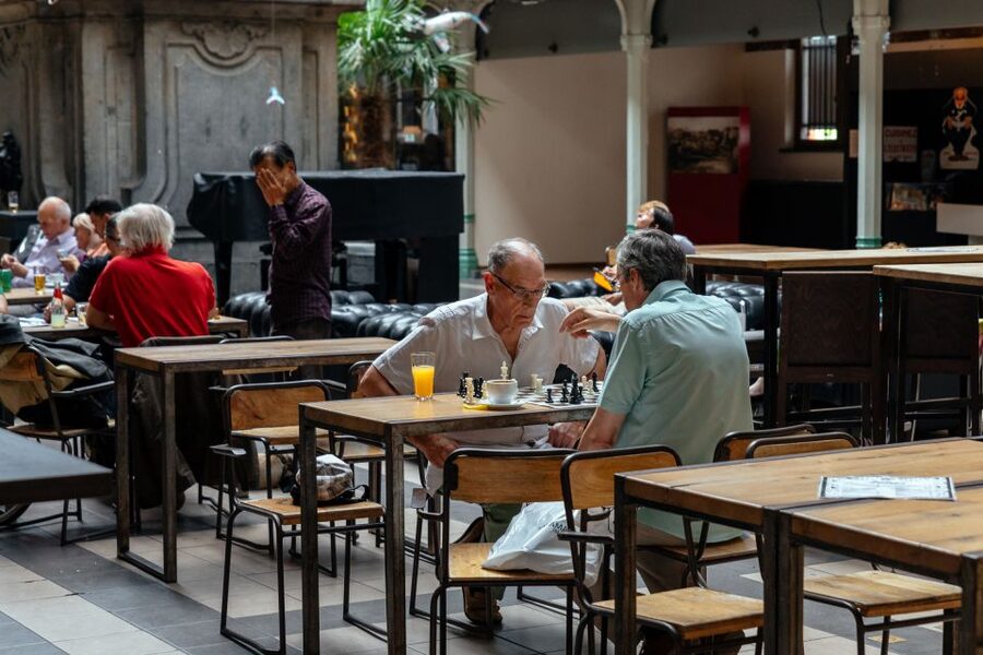 Brussels: Private Food Tour – 10 Tastings with Locals - Ten tastings, with an important portion warning