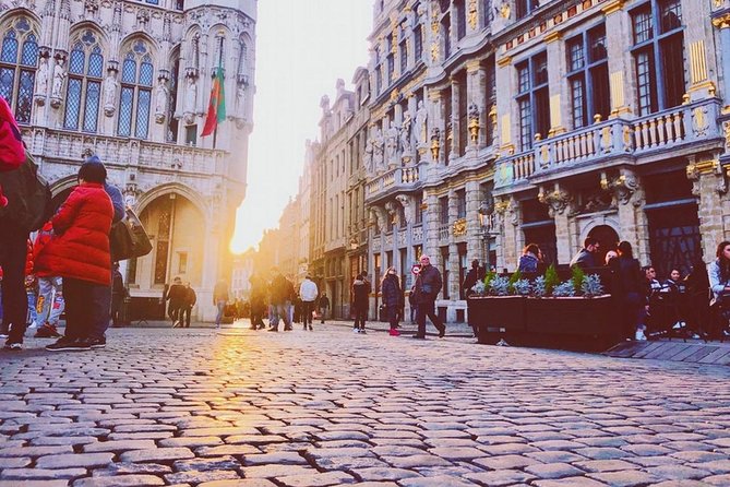 Brussels Private & Personalized Christmas Tour with a Local Guide - A Winter Wonderland square with Belgian treats