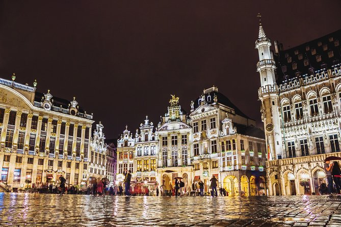 Brussels Private & Personalized Christmas Tour with a Local Guide - Grand Place sets the Christmas mood
