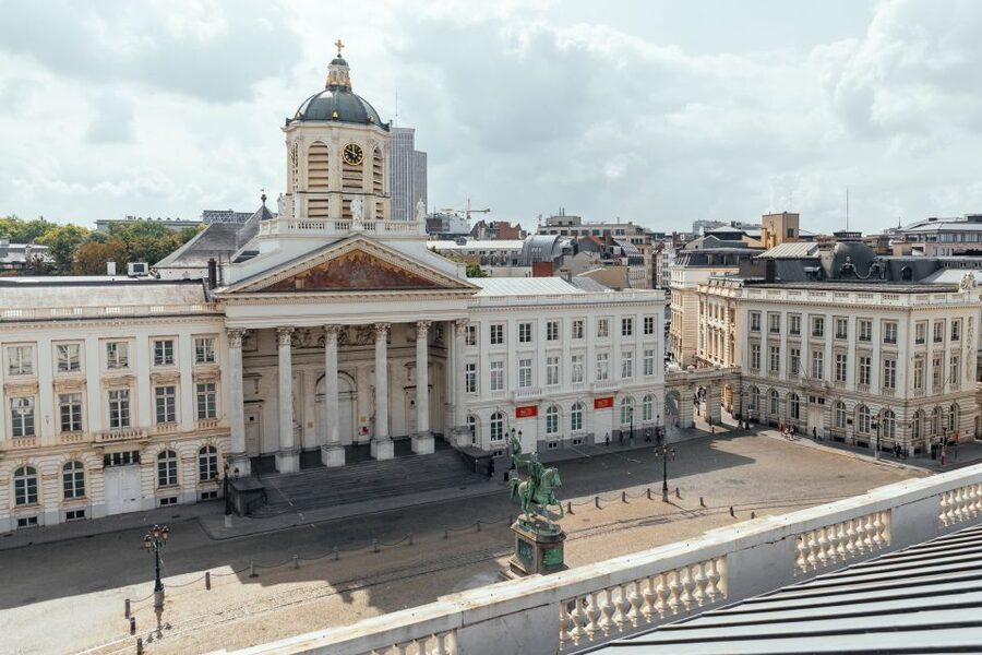 Brussels: Private Tour w/ Locals – Highlights & Hidden Gems - The Royal Palace and Belgium’s political story