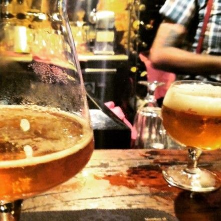Brussels: Pub Crawl and Nightlife Party Experience - How the group size changes your night