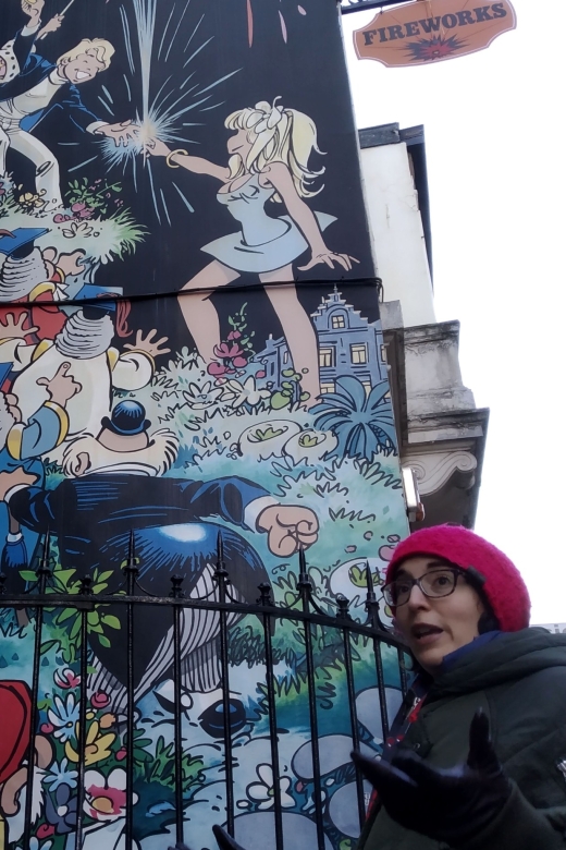 Brussels: The comic book walls walking tour - Language, group size, and access