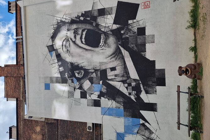 Brussels through its comics murals - Who should book this walk