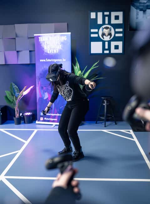 Brussels: Virtual Reality gaming, Arena - Choosing your mission at Futurist Games Brussels