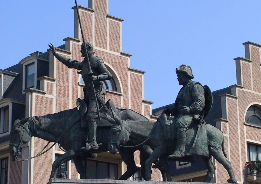 Brussels: Walking Tour from Central Station to Manneken Pis - Who should book this Brussels walk?