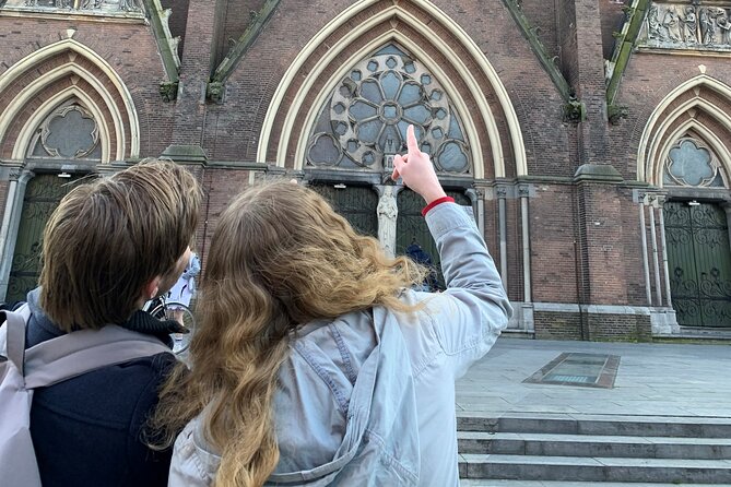 Discover Antwerp with this Outside Escape city game tour! - Diamonds, the cathedral, and the final clue