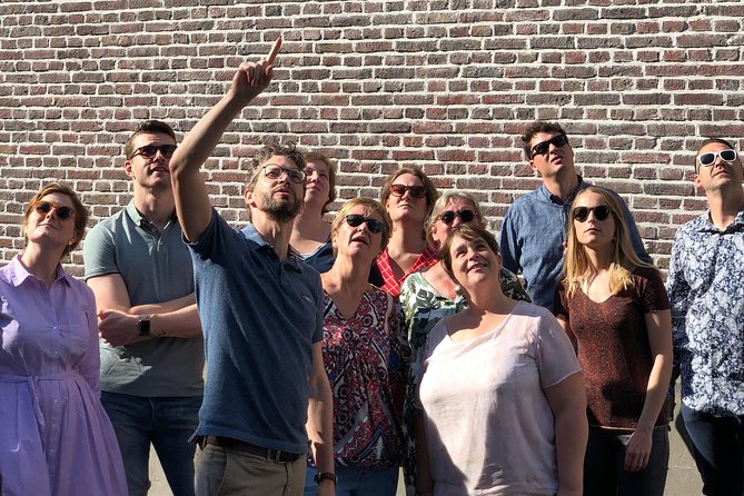 Discover authentic Ghent with historian & taste the best chocolate - Medieval villains beside the Scheldt