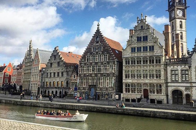 Discover authentic Ghent with historian & taste the best chocolate - Graslei and Korenlei: the best finish