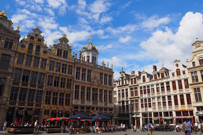 Discover Brussels while escaping the zombies! Escape game - What the app adds, and where it can slow you down