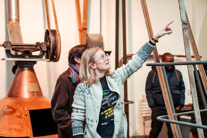 Discover our Brussels craft breweries with a local, passionate, young guide - Who should book this beer experience