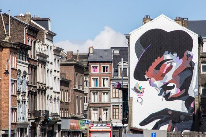 e-Scavenger hunt Liège: Explore the city at your own pace - Place Saint-Lambert and the City Hall