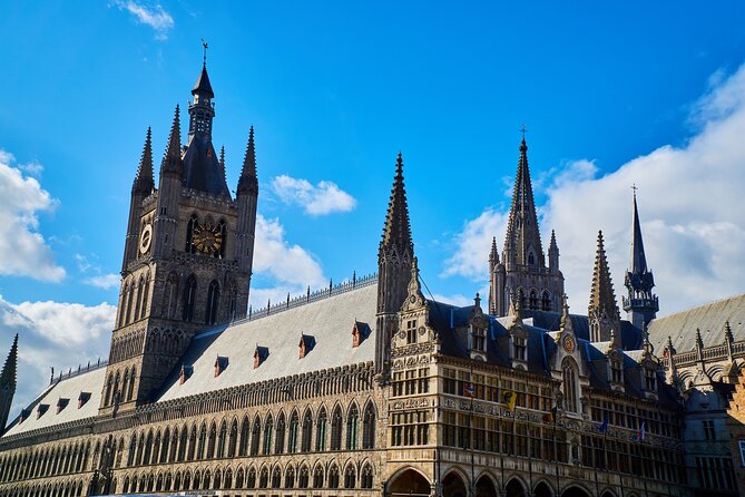 e-Scavenger hunt Ypres: Explore the city at your own pace - Inside the Cloth Hall and the story of In Flanders Fields