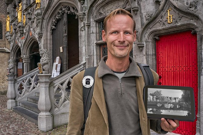 "Edges of Brugge" Photo Tour - 2hr open city tour & workshop - Why a photo walk can change your Bruges visit