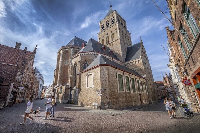 Exclusive Bruges Churches Tour: Admire Michelangelo’s Masterpiece - Church of Our Lady and the €10 Main Event
