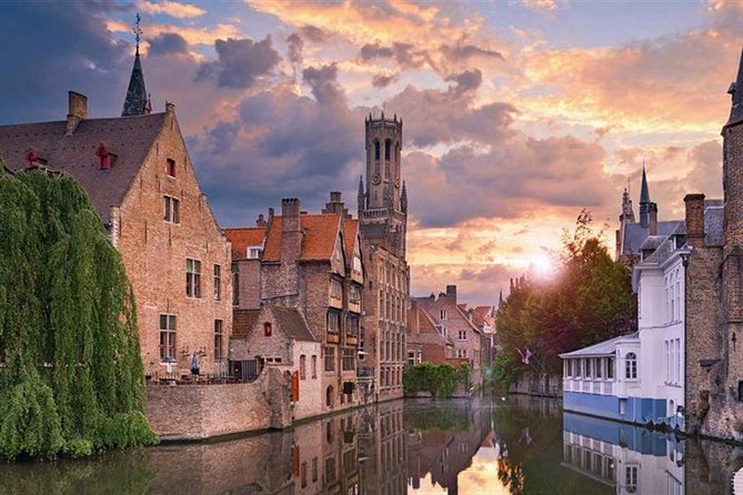 Exclusive PRIVATE Walking Tour of Bruges - The Markt: Bruges at its most theatrical