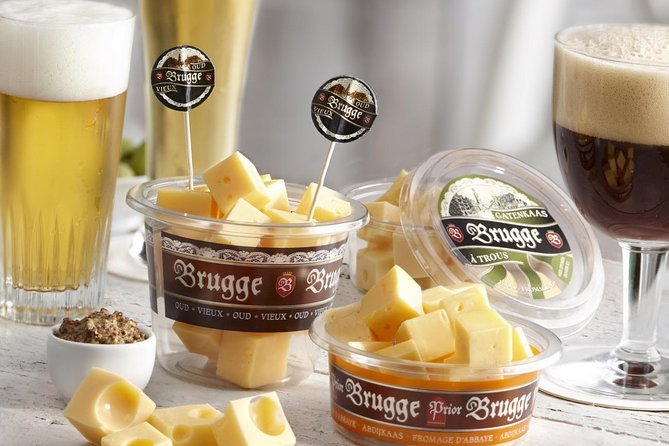 Food tasting & Historical walk - Bruges in small bites and short walks