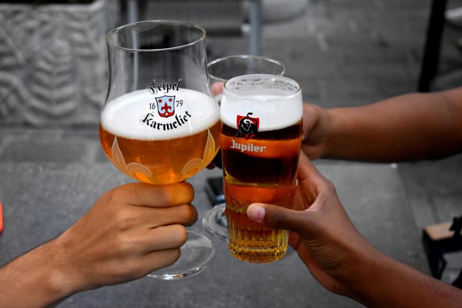 Food tasting & Historical walk - The final beer with a view of the Markt