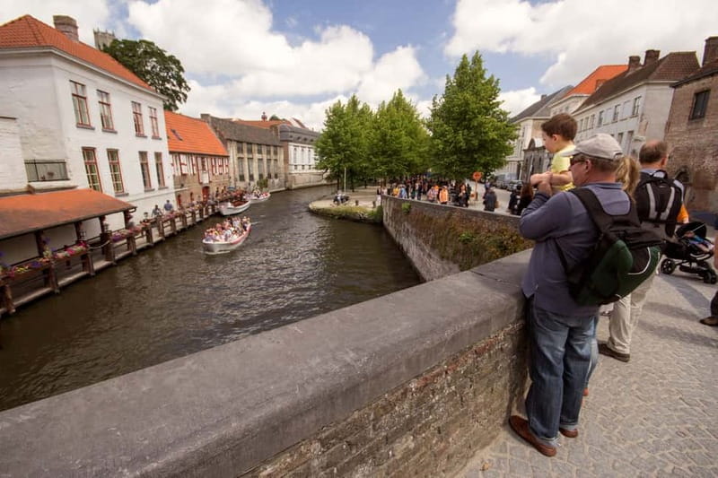 From Amsterdam: Bruges Full-Day Tour - Your first look at Bruges canals and medieval streets