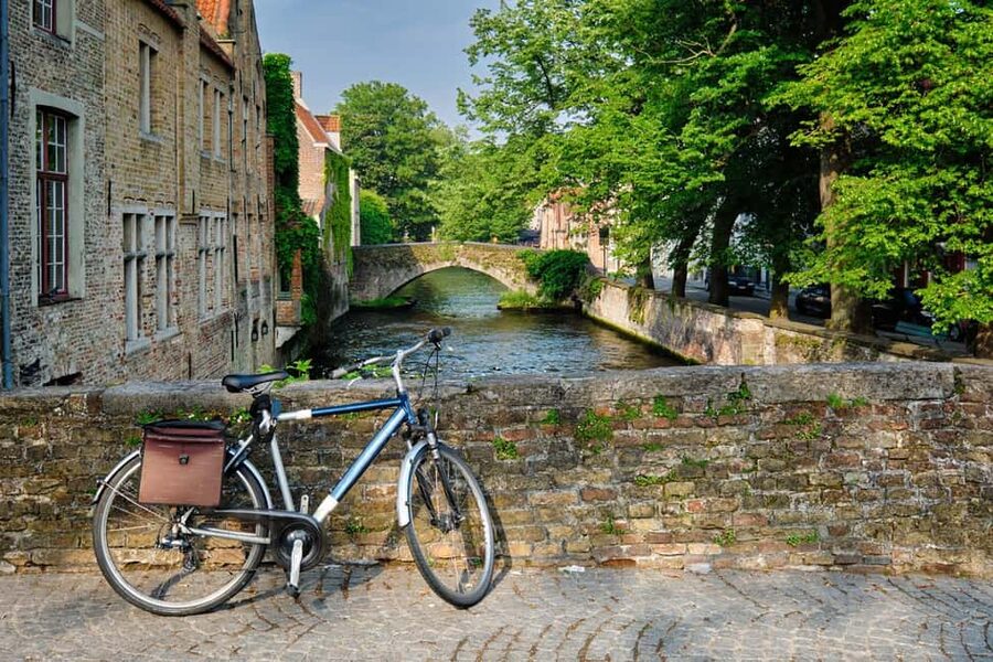 From Amsterdam: Bruges Full-Day Tour - Deciding on the one-hour canal boat ride