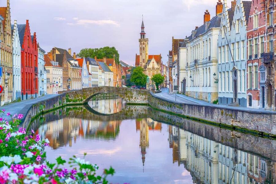 From Amsterdam: Bruges Full-Day Tour - Meeting the coach at Amsterdam Central Station