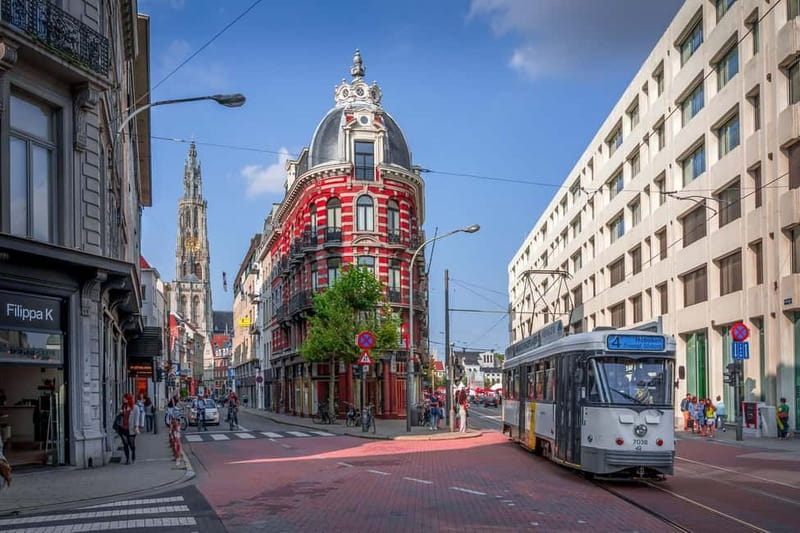 From Amsterdam: Cologne & Antwerp Full-Day Tour - Antwerp’s Grote Markt and the Brabo Fountain