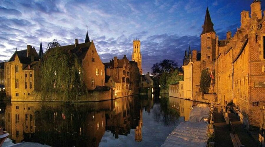 From Brussels: Bruges Day Trip with Boat Tour Option (ENG) - Huidenvettersplein and Burg Square
