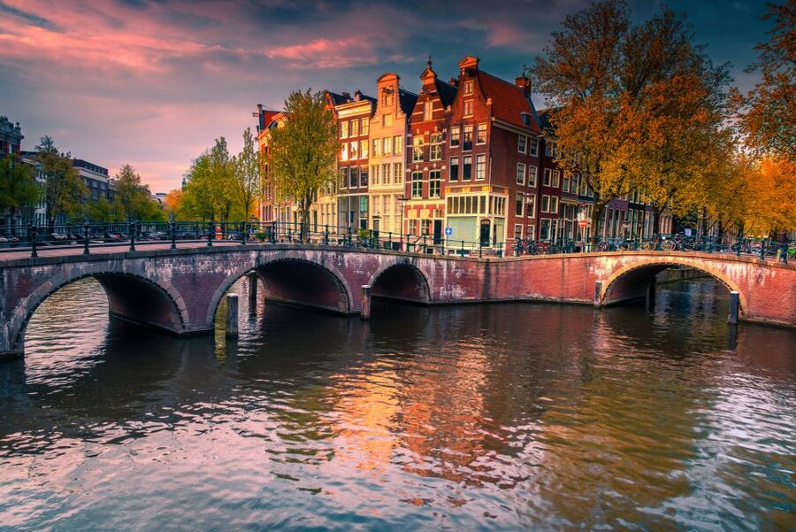 From Brussels: Day Trip to Amsterdam with Canal Boat Cruise - FAQ