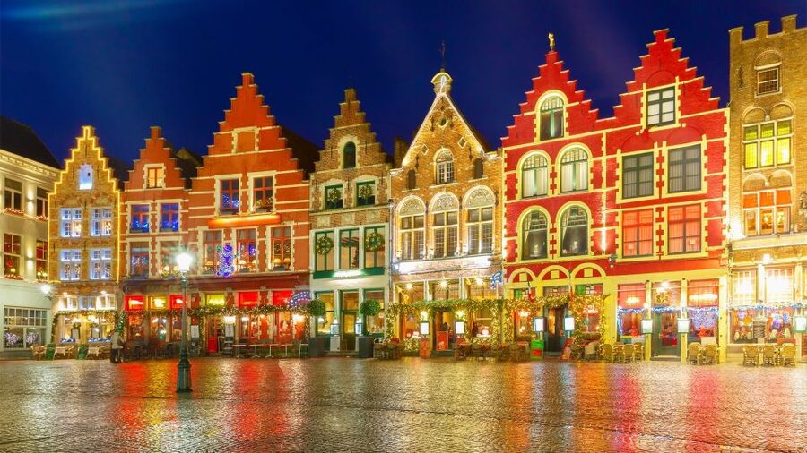 From Brussels: Private Tour of Bruges, Ghent and Flanders - Guide Quality and the Value of Context