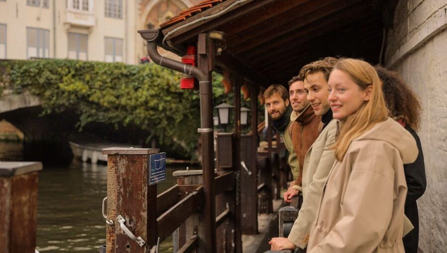 From Paris: Day Trip to Bruges with Optional Seasonal Cruise - Your free hours in the center