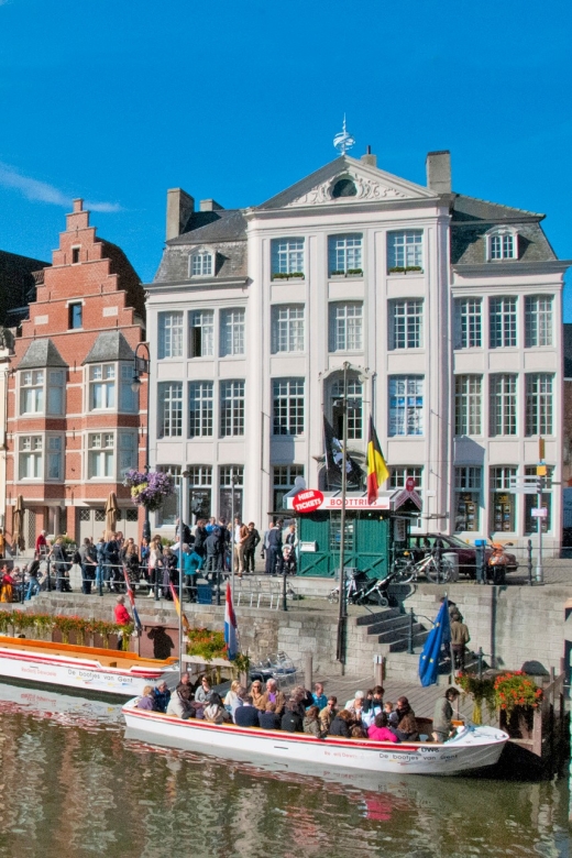 Ghent: 40 Minute Medieval Center Guided Boat Tour - Why Ghent’s old center makes sense from the water