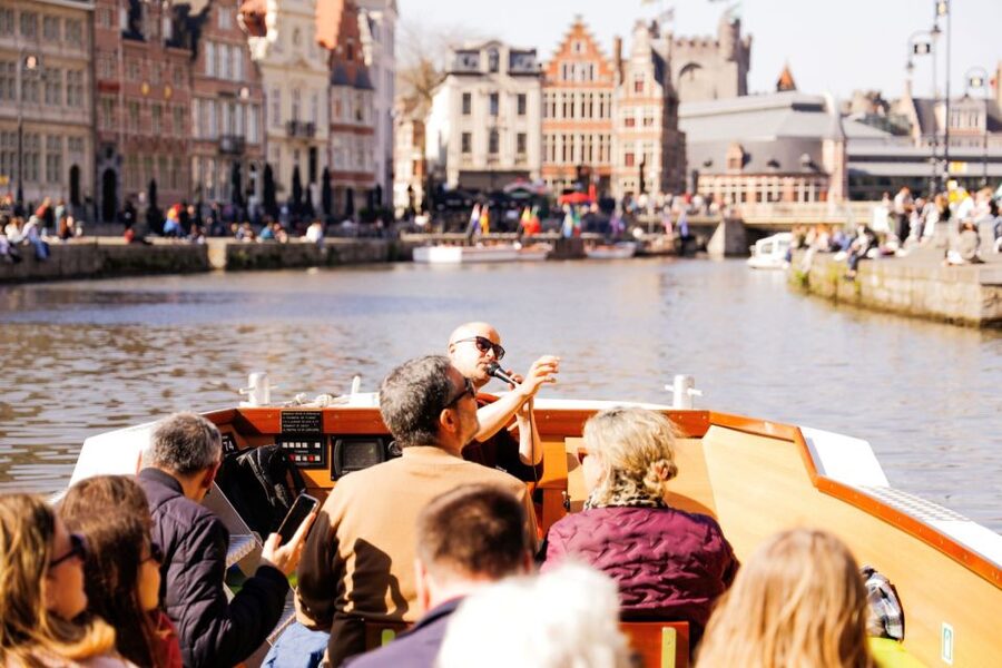 Ghent: 40 Minute Medieval Center Guided Boat Tour - Prinsenhof and the Castle of the Counts