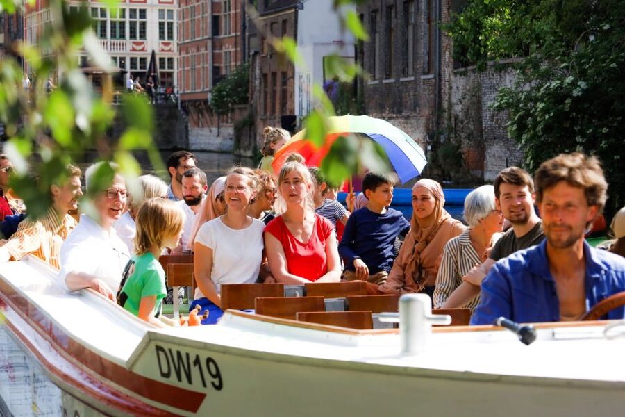 Ghent: 40 Minute Medieval Center Guided Boat Tour - What the $12 price really buys you