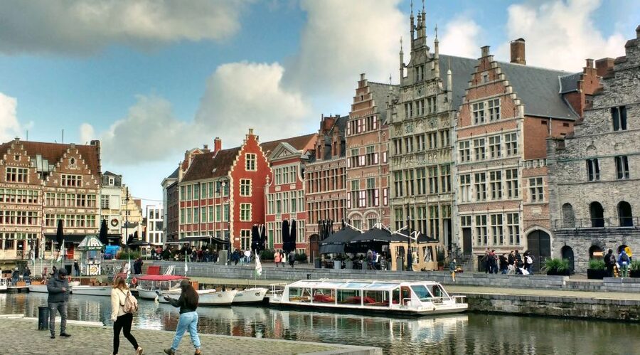 Ghent: Guided City Tour with Food Tastings - Best timing for your visit