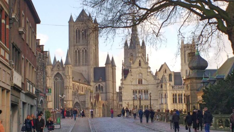 Ghent: Guided City Tour with Food Tastings - From Graslei and Korenlei to the medieval towers