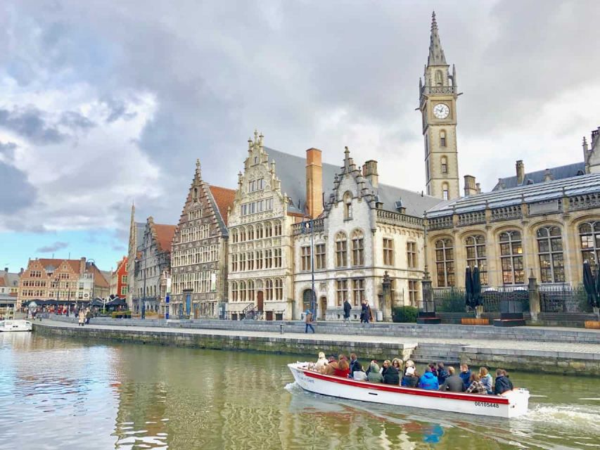 Ghent: Private Historical Highlights Walking Tour - What the experience does especially well