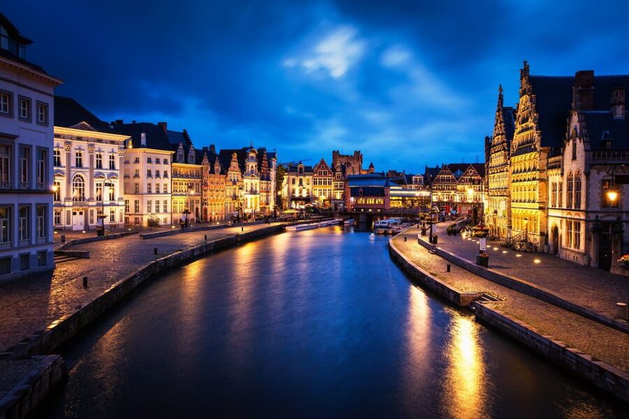 Ghent: The Dark Side of Ghent Private Walking Tour - Famous Ghent, seen from a different angle