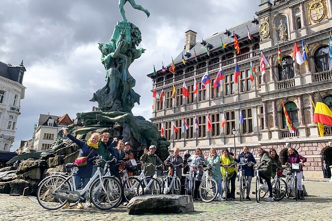 Guided Bike Tour: 2 Hours Highlights of Antwerp - The Bicycles, Group Size, and Family Fit