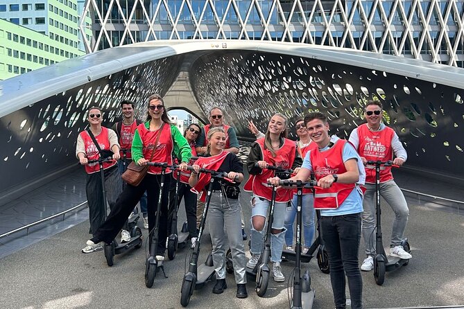 Guided E-kickscooter tour: The big five of Antwerp - The Island district and the Citymuseum