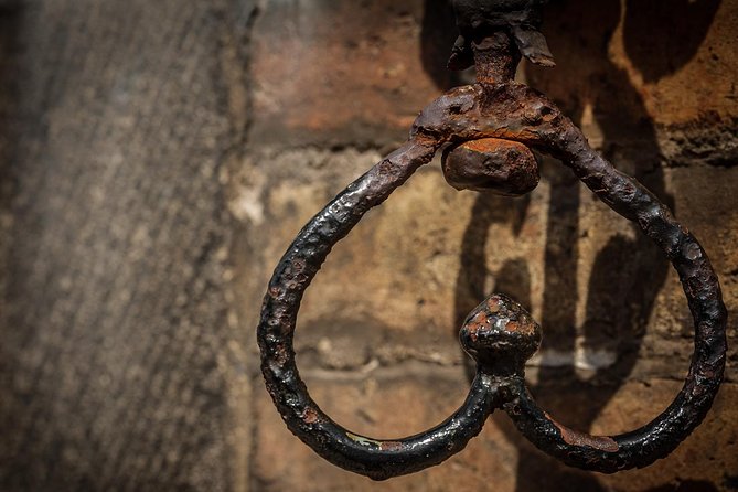 "Hidden Brugge" Photo Tour - 2hr open city tour & workshop - What Andy’s teaching style adds