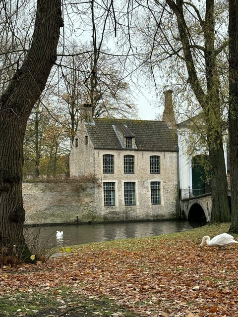 Historical walk in Bruges with local guide. Praline included - My practical take on the route