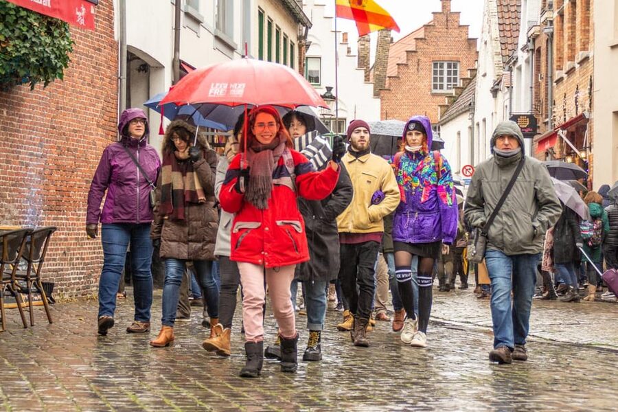 Historical Walking Tour: The Story of Bruges - by Legends - What the guides do best
