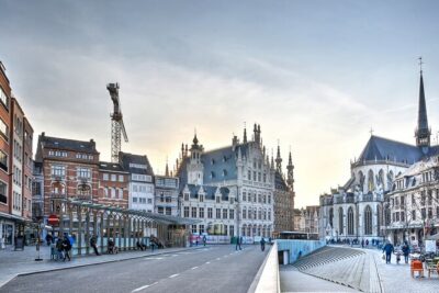 City Walk with Audio Guide in 7 Languages on your Phone