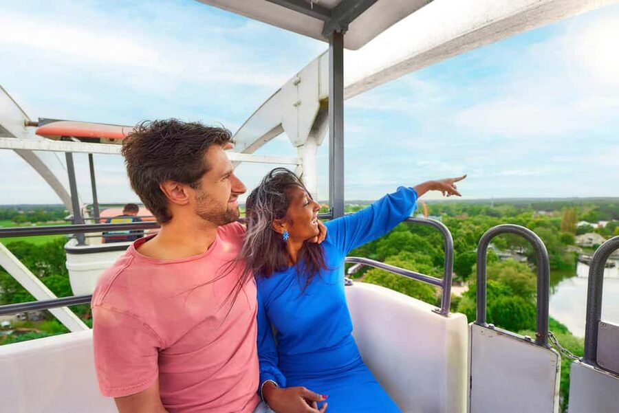Lichtaart: Bobbejaanland Entry Ticket - World of Dino, Free From April 5 Through July 9