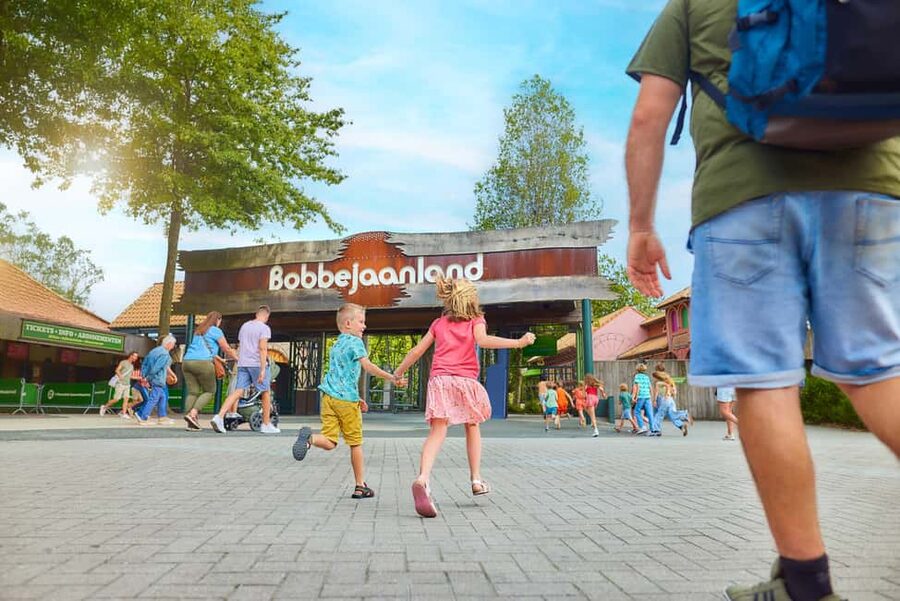 Lichtaart: Bobbejaanland Entry Ticket - Food, Shows, and the Cost of a Day Out