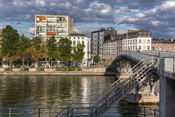 Liege Scavenger Hunt and Highlights Self Guided Audio Tour - A self-guided way to meet Liège