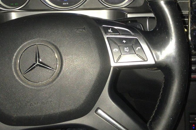 Luxury Minivan from Brussels airport to the city of Brussels - Booking details that matter before you pay