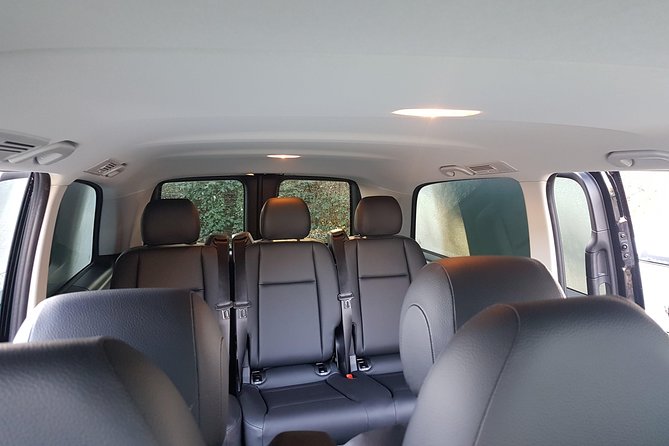 Luxury Minivan from Brussels airport to the city of Brussels - The ride from Zaventem to your Brussels address